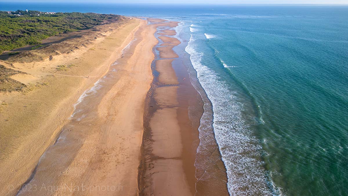 vue paysage aérienne de la grande plage de la Terrière